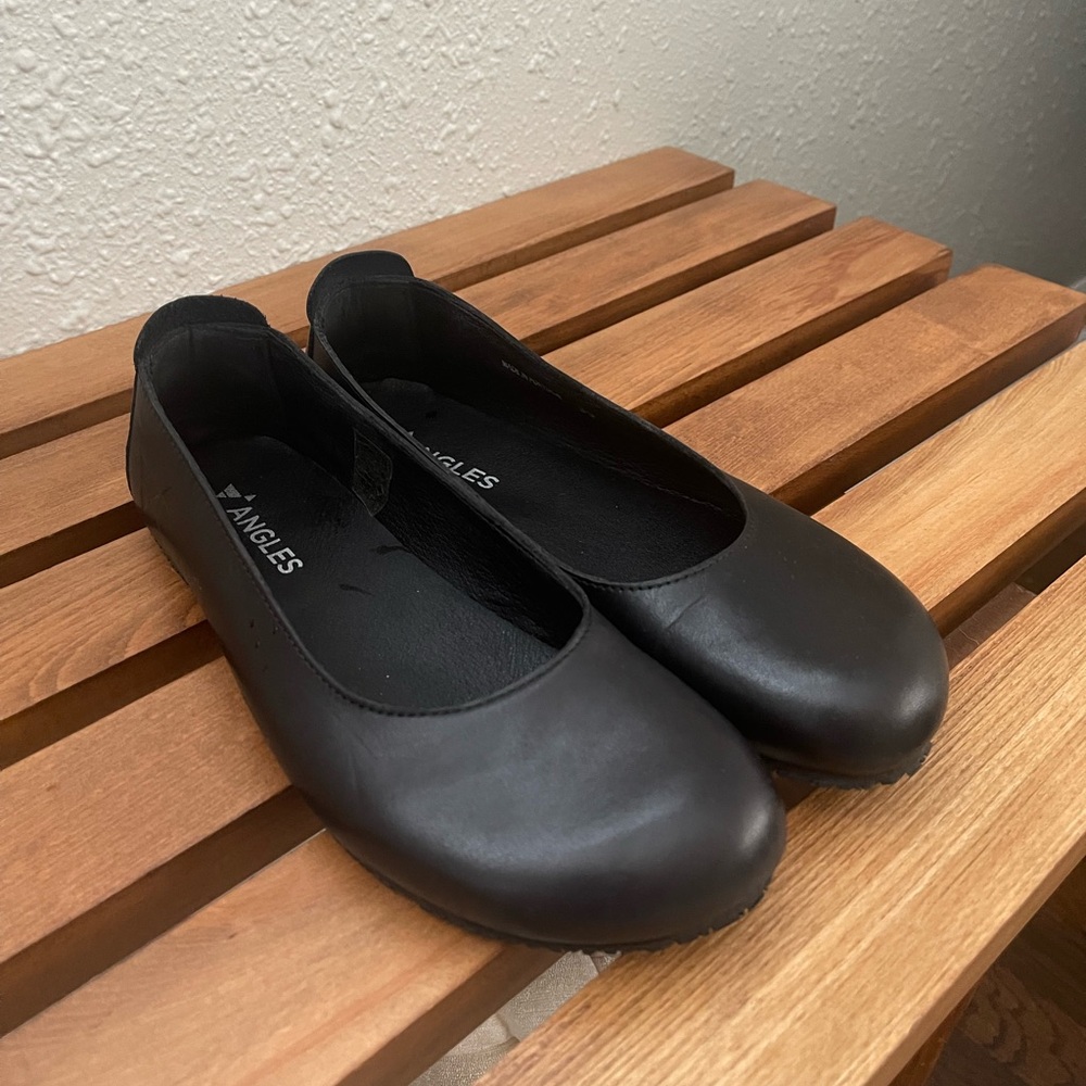 Barefoot Angles Black Ballet Flats size 8.5